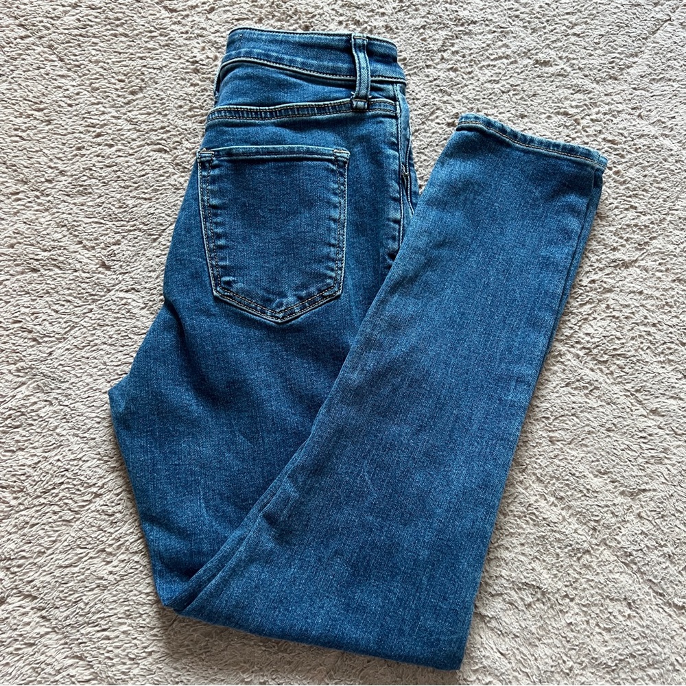 Abercrombie & Fitch Super Skinny Ankle High Rise Jeans Preppy Minimalist Sz 2/26